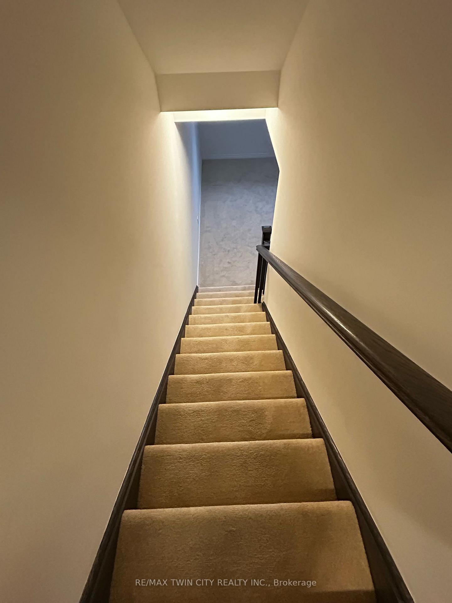 Photo 18 of 123 Broadacre Drive, Kitchener, Huron Park — HOMEH