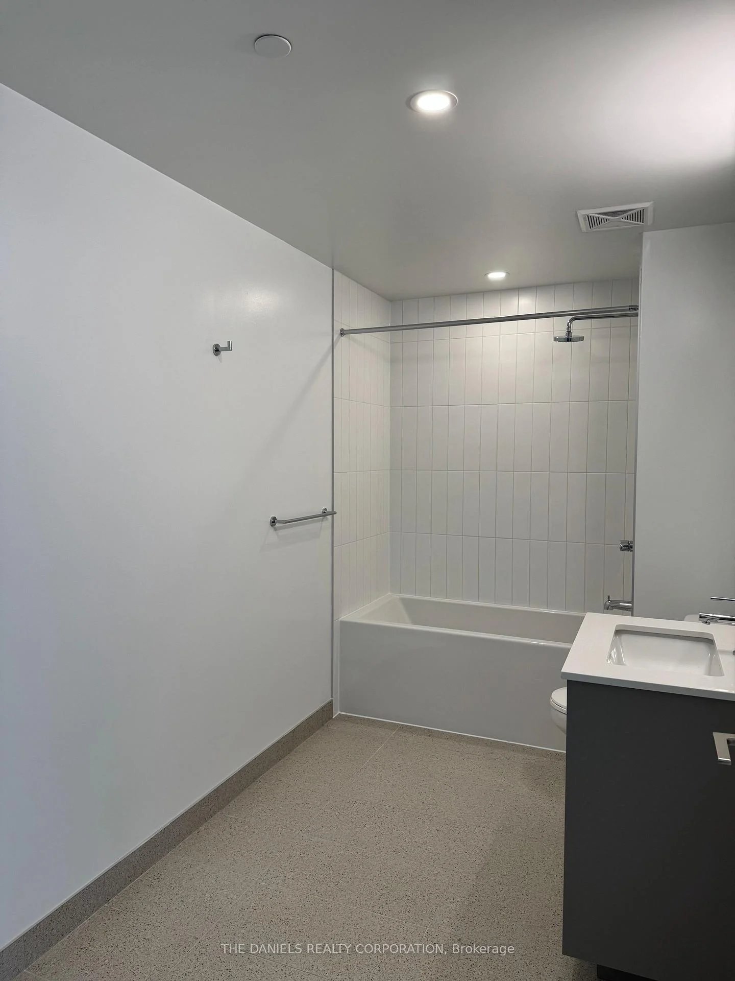 Photo 67 of Unit 2304, 10 Oak Street, Toronto, Regent Park — HOMEH