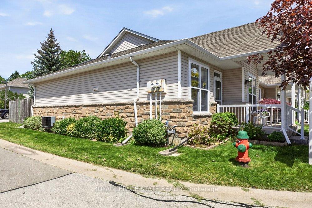 Photo 3 of Unit 11, 20 Kitty Murray Lane, Hamilton, Meadowlands — HOMEH