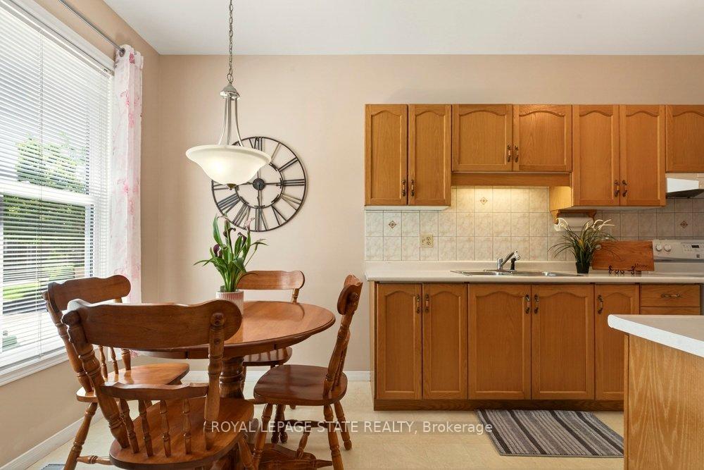 Photo 6 of Unit 11, 20 Kitty Murray Lane, Hamilton, Meadowlands — HOMEH