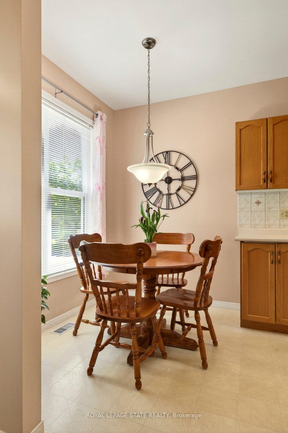 Photo 7 of Unit 11, 20 Kitty Murray Lane, Hamilton, Meadowlands — HOMEH