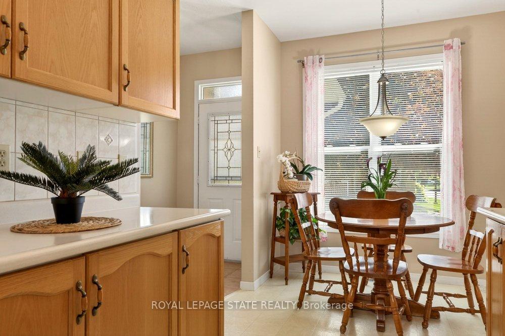Photo 12 of Unit 11, 20 Kitty Murray Lane, Hamilton, Meadowlands — HOMEH