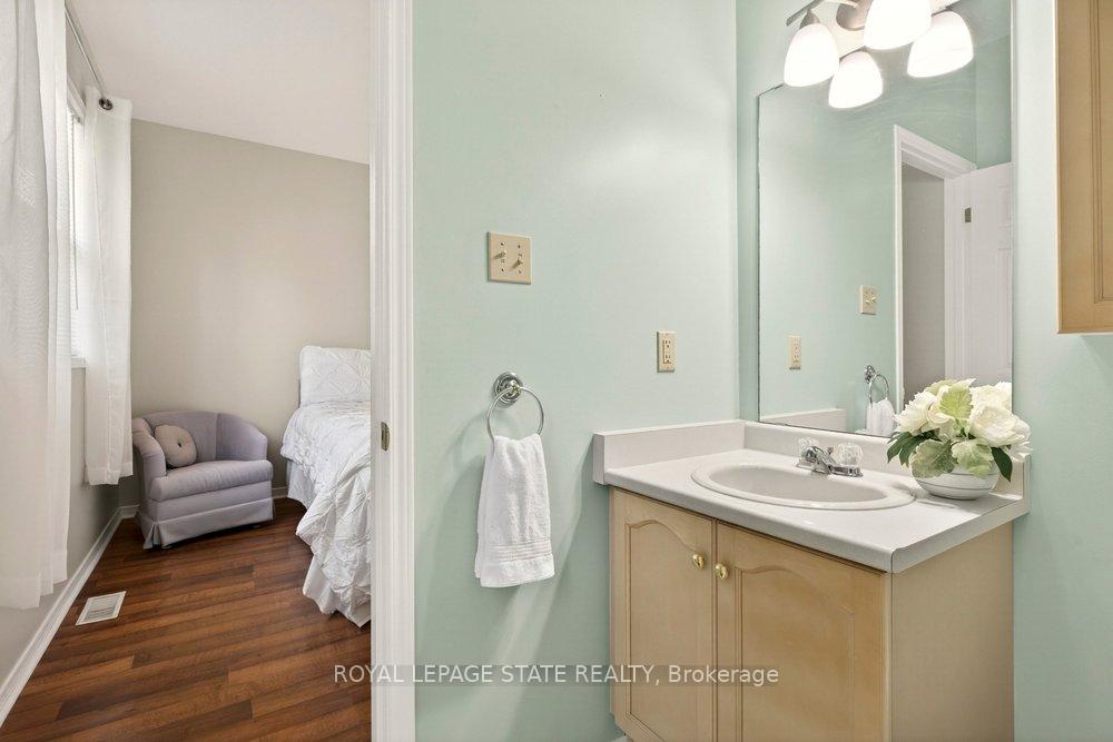 Photo 30 of Unit 11, 20 Kitty Murray Lane, Hamilton, Meadowlands — HOMEH
