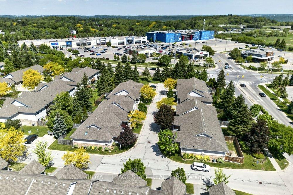 Photo 48 of Unit 11, 20 Kitty Murray Lane, Hamilton, Meadowlands — HOMEH