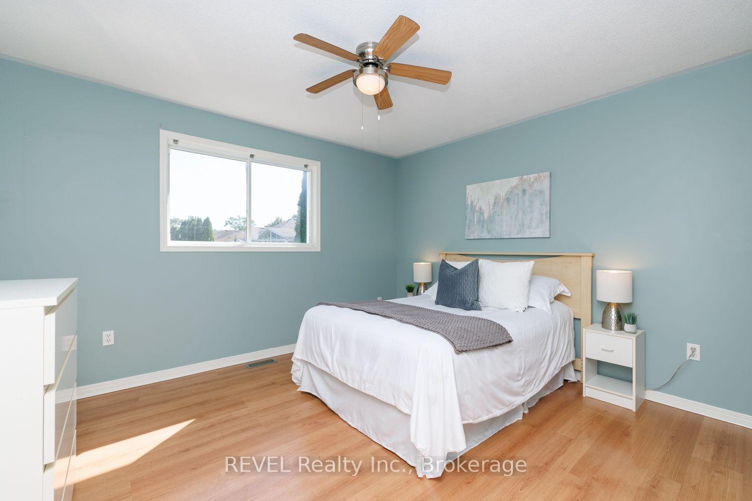 Photo 16 of 4 Saddler Street, Pelham, Fonthill — HOMEH