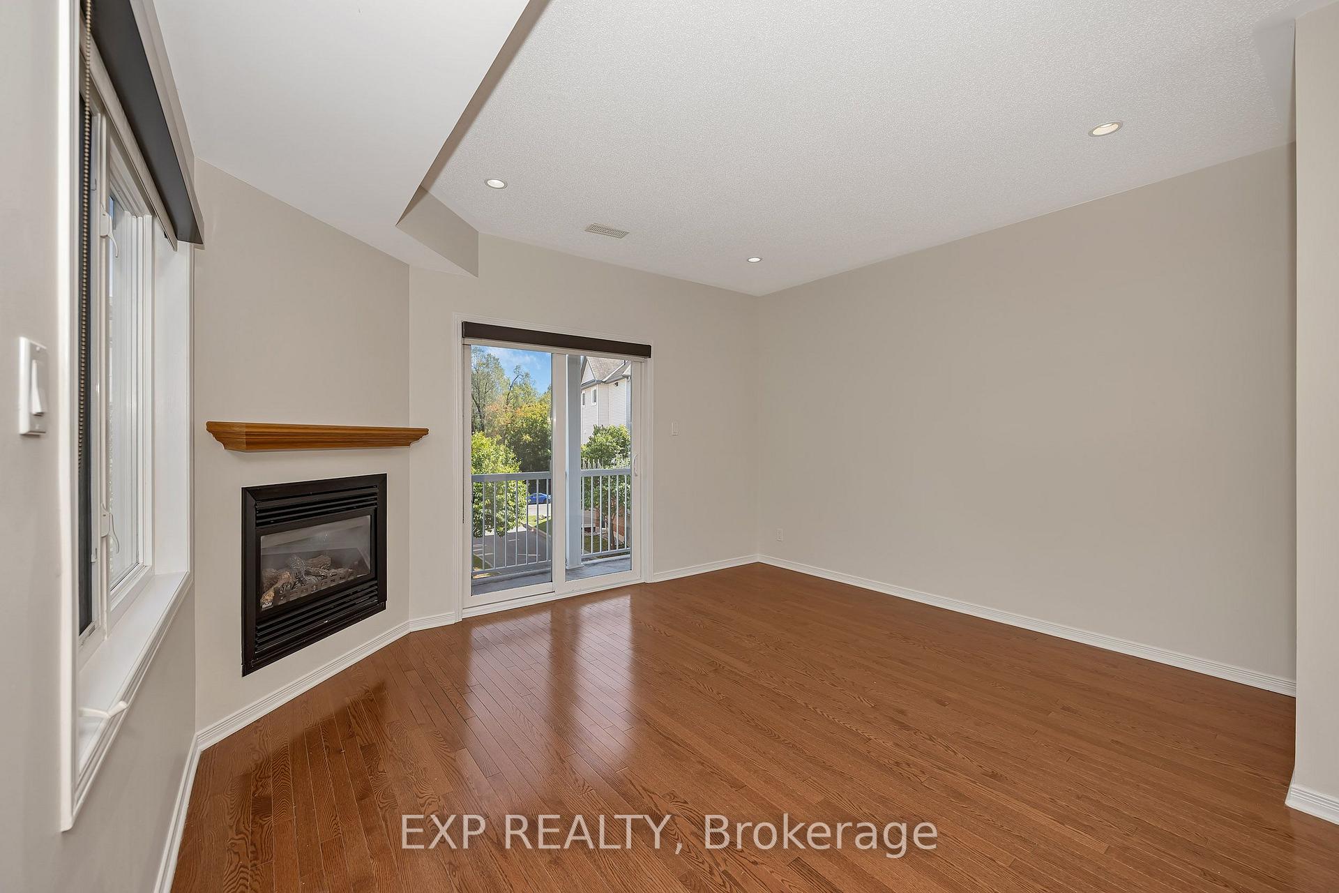 Photo 3 of Unit 295, 29 Jardin Private, Ottawa, Manor Park — HOMEH