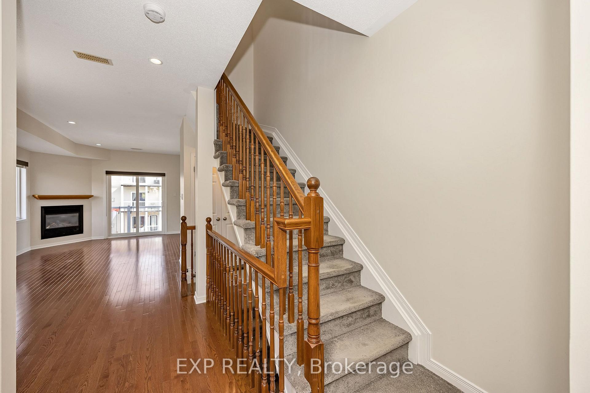 Photo 13 of Unit 295, 29 Jardin Private, Ottawa, Manor Park — HOMEH