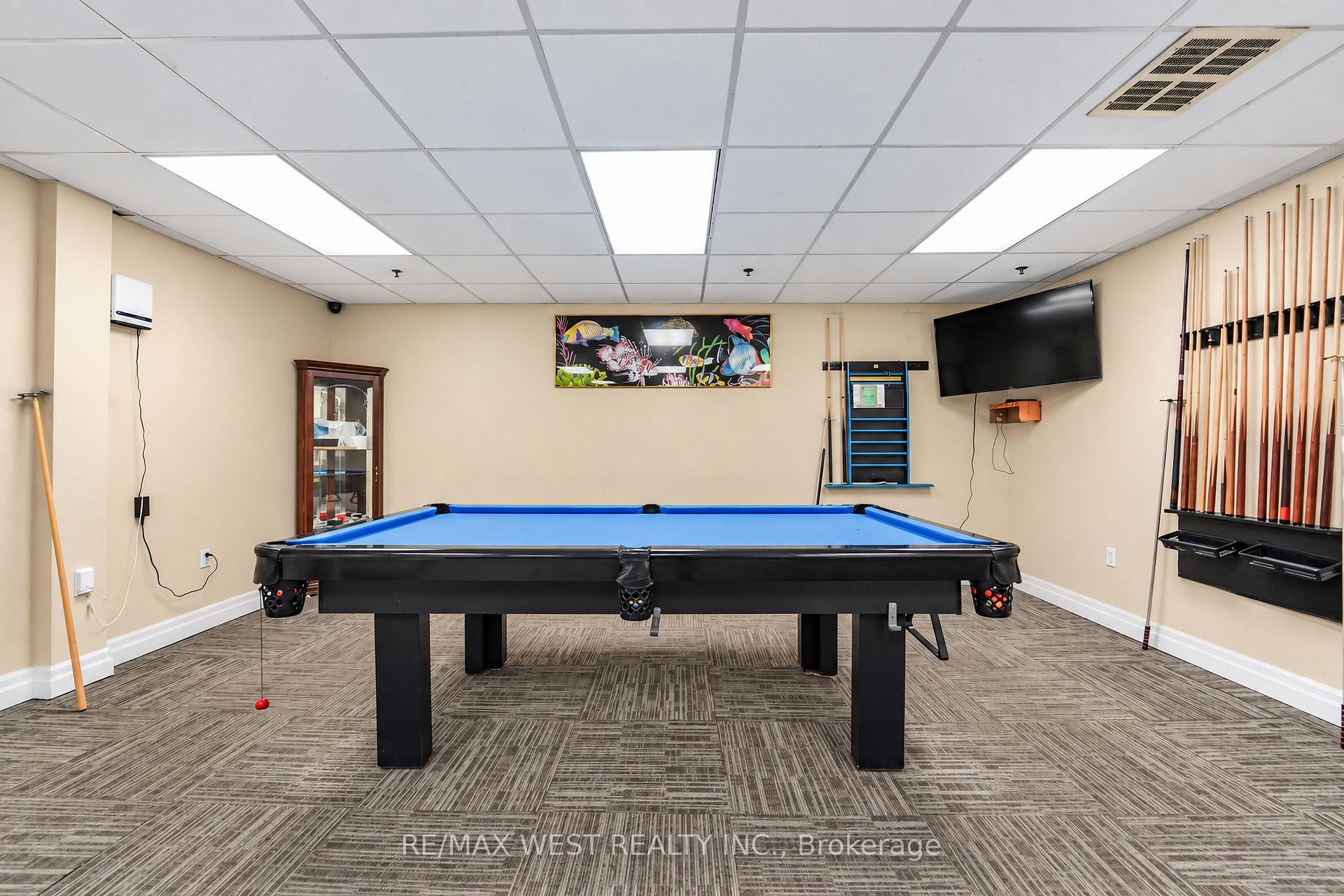 Photo 12 of Unit 322, 2502 Rutherford Road, Vaughan, Maple — HOMEH