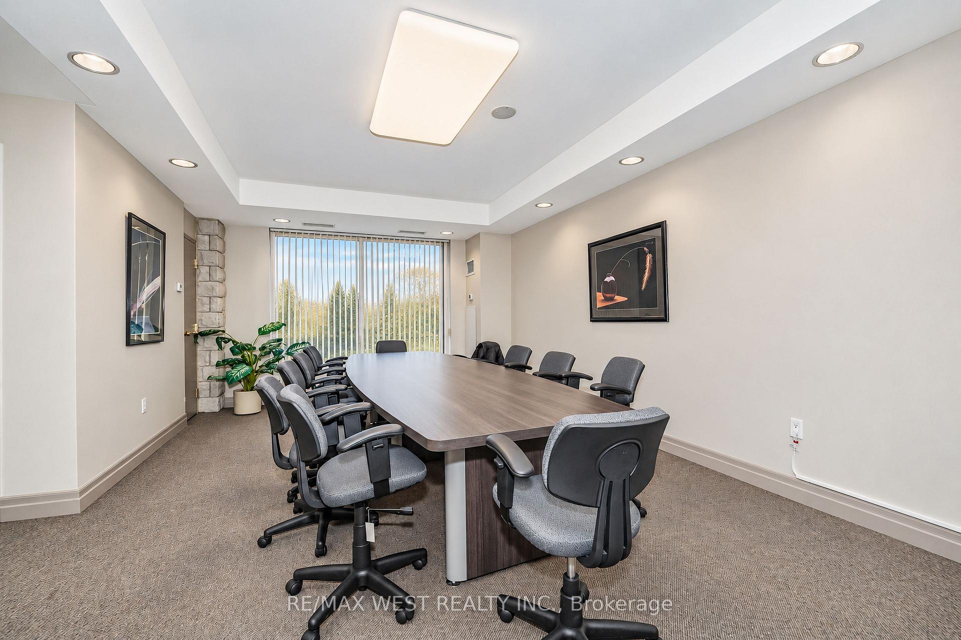 Photo 13 of Unit 322, 2502 Rutherford Road, Vaughan, Maple — HOMEH