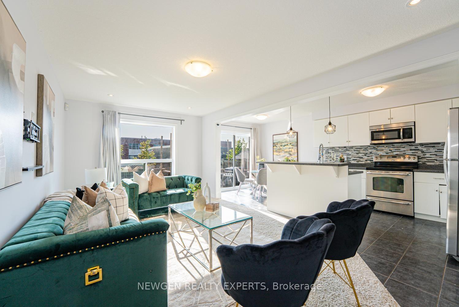 Photo 8 of 2025 Denview Avenue, London, North S — HOMEH