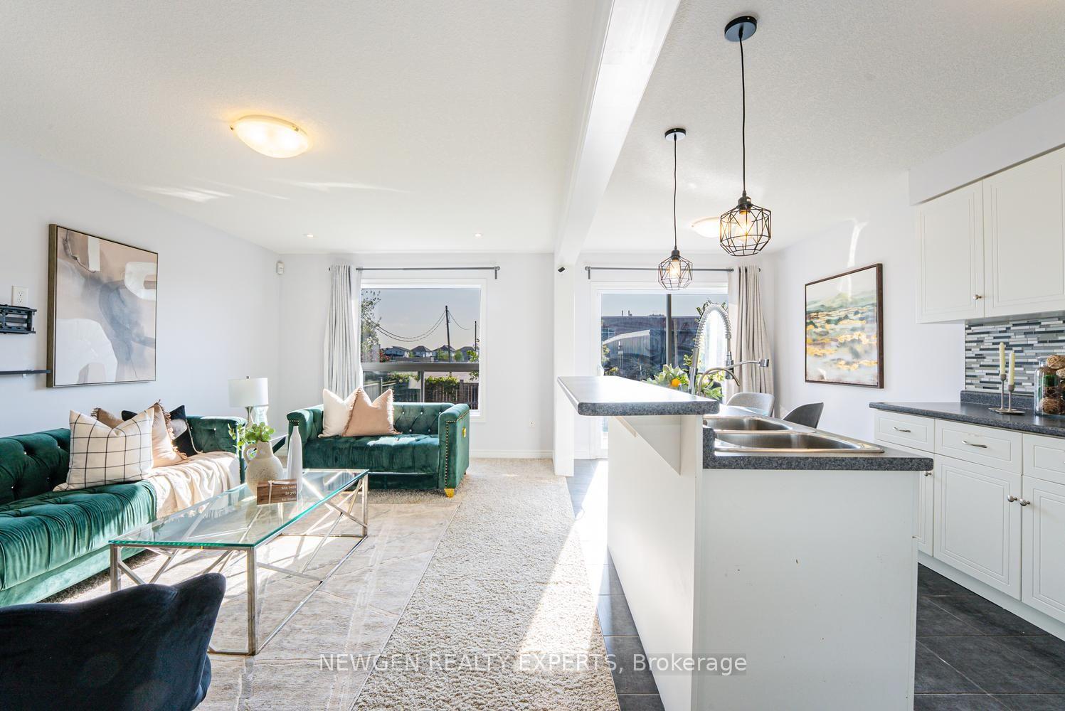 Photo 13 of 2025 Denview Avenue, London, North S — HOMEH