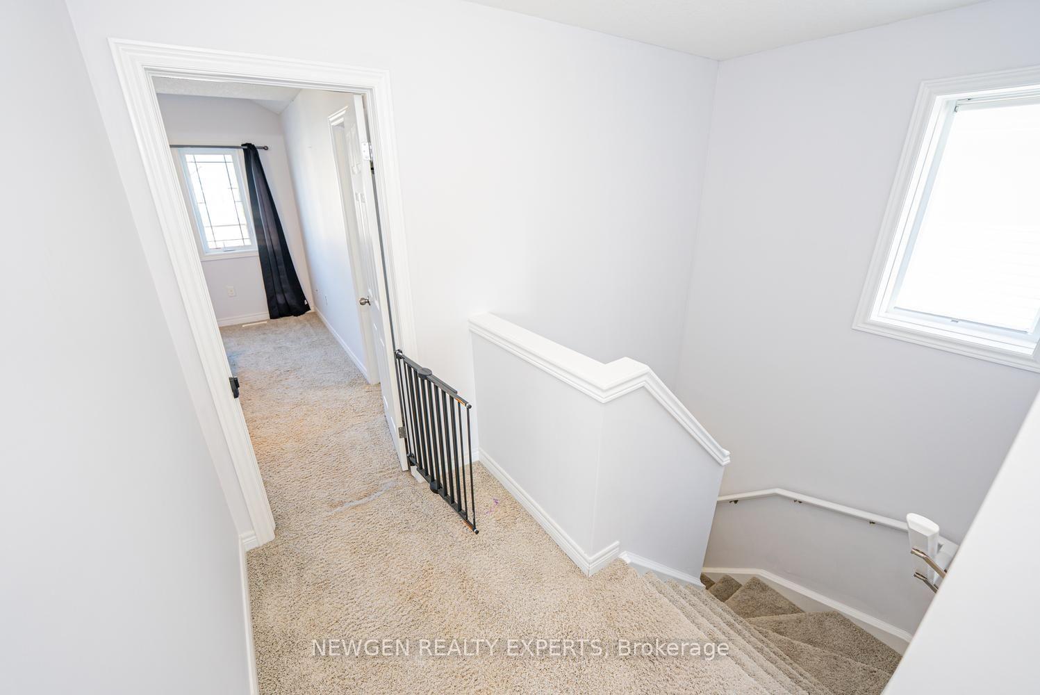 Photo 20 of 2025 Denview Avenue, London, North S — HOMEH