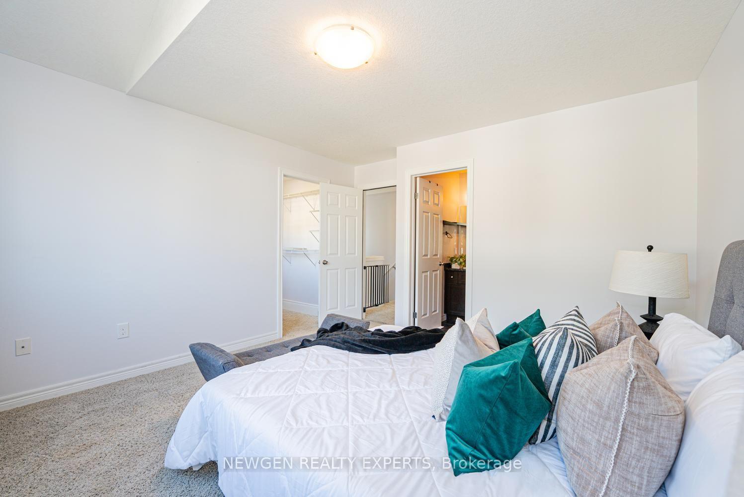 Photo 22 of 2025 Denview Avenue, London, North S — HOMEH