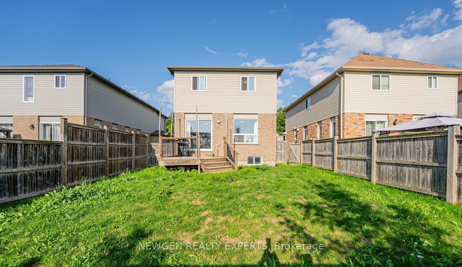 Photo 44 of 2025 Denview Avenue, London, North S — HOMEH