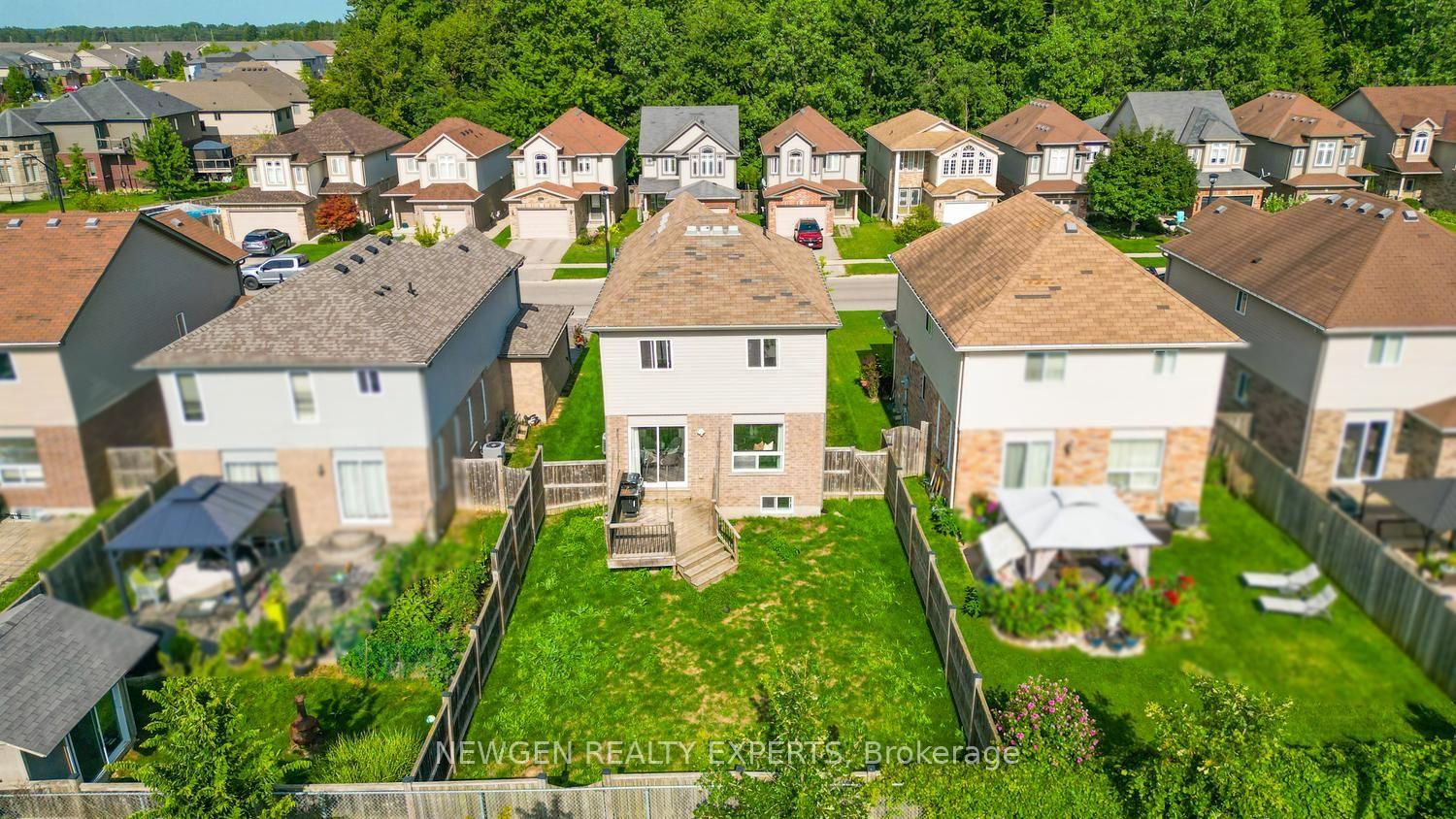 Photo 45 of 2025 Denview Avenue, London, North S — HOMEH