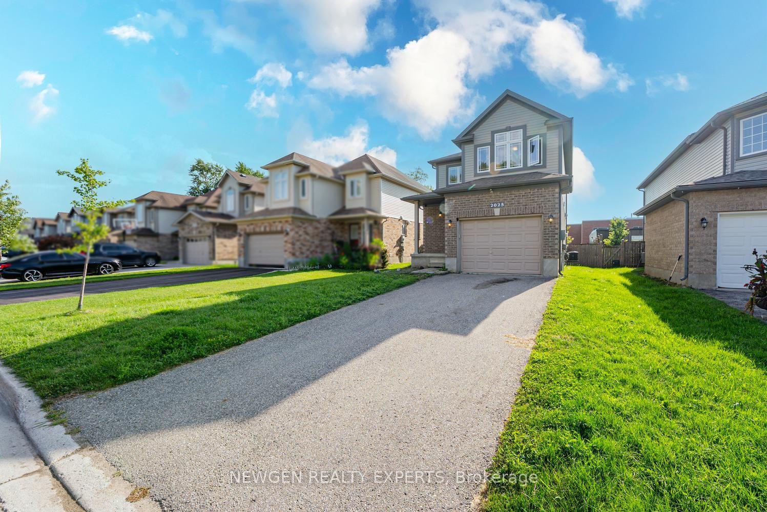 Photo 49 of 2025 Denview Avenue, London, North S — HOMEH
