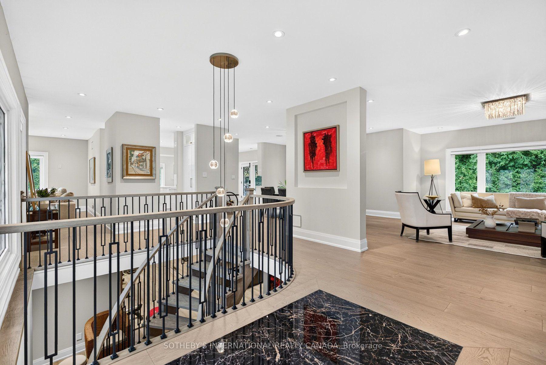 Photo 4 of 1393 Hazelton Boulevard, Burlington, Tyandaga — HOMEH