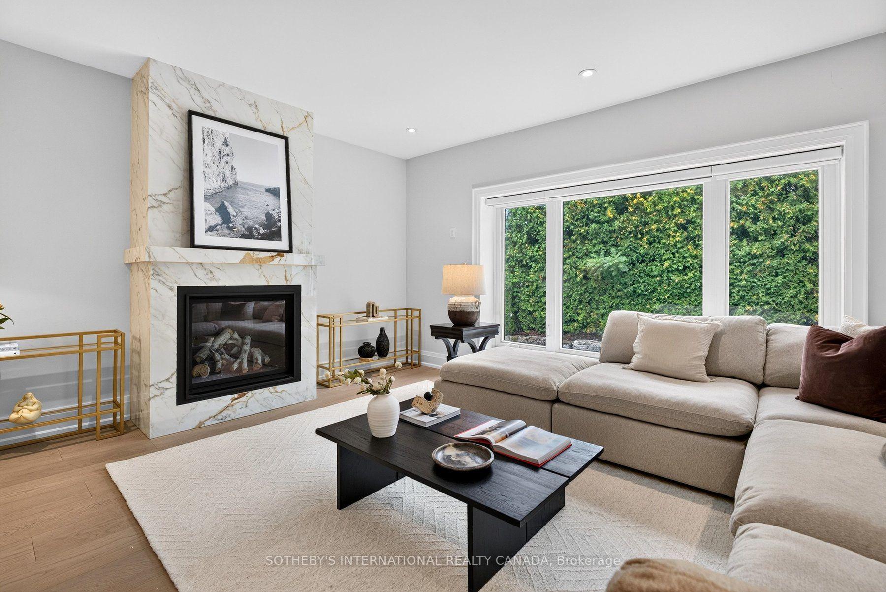 Photo 12 of 1393 Hazelton Boulevard, Burlington, Tyandaga — HOMEH
