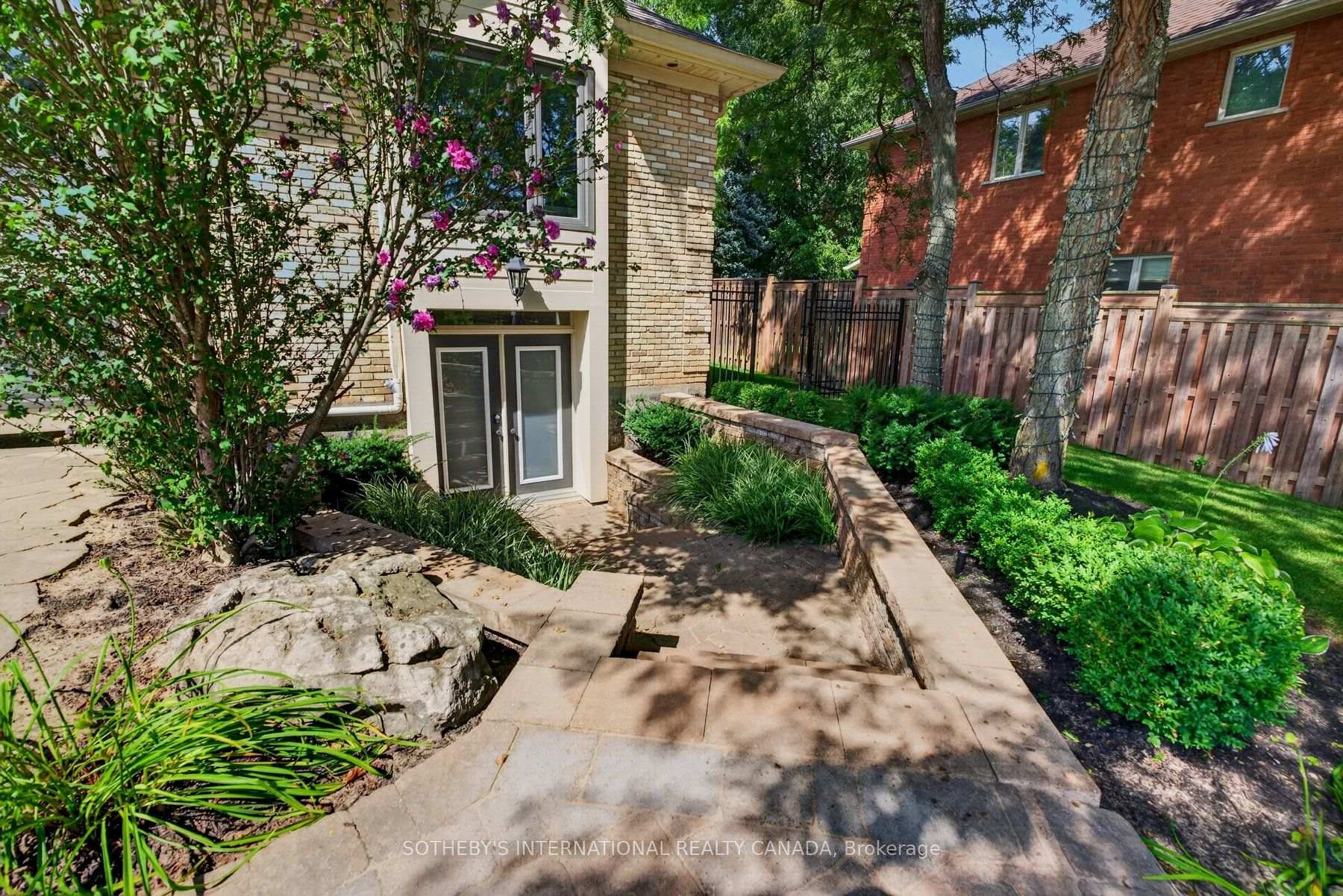 Photo 41 of 1393 Hazelton Boulevard, Burlington, Tyandaga — HOMEH