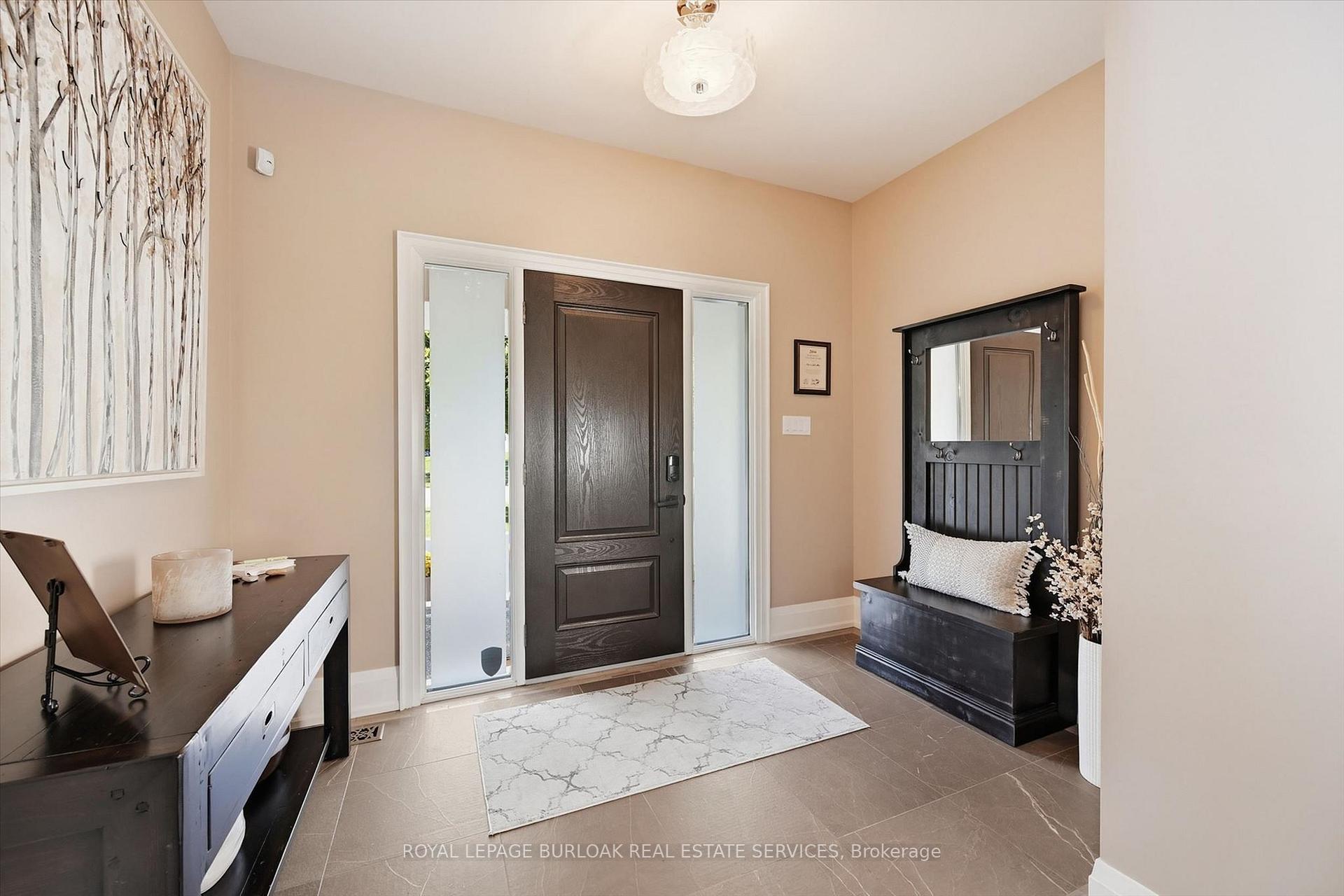 Photo 3 of 534 Ann Avenue, Burlington, LaSalle — HOMEH