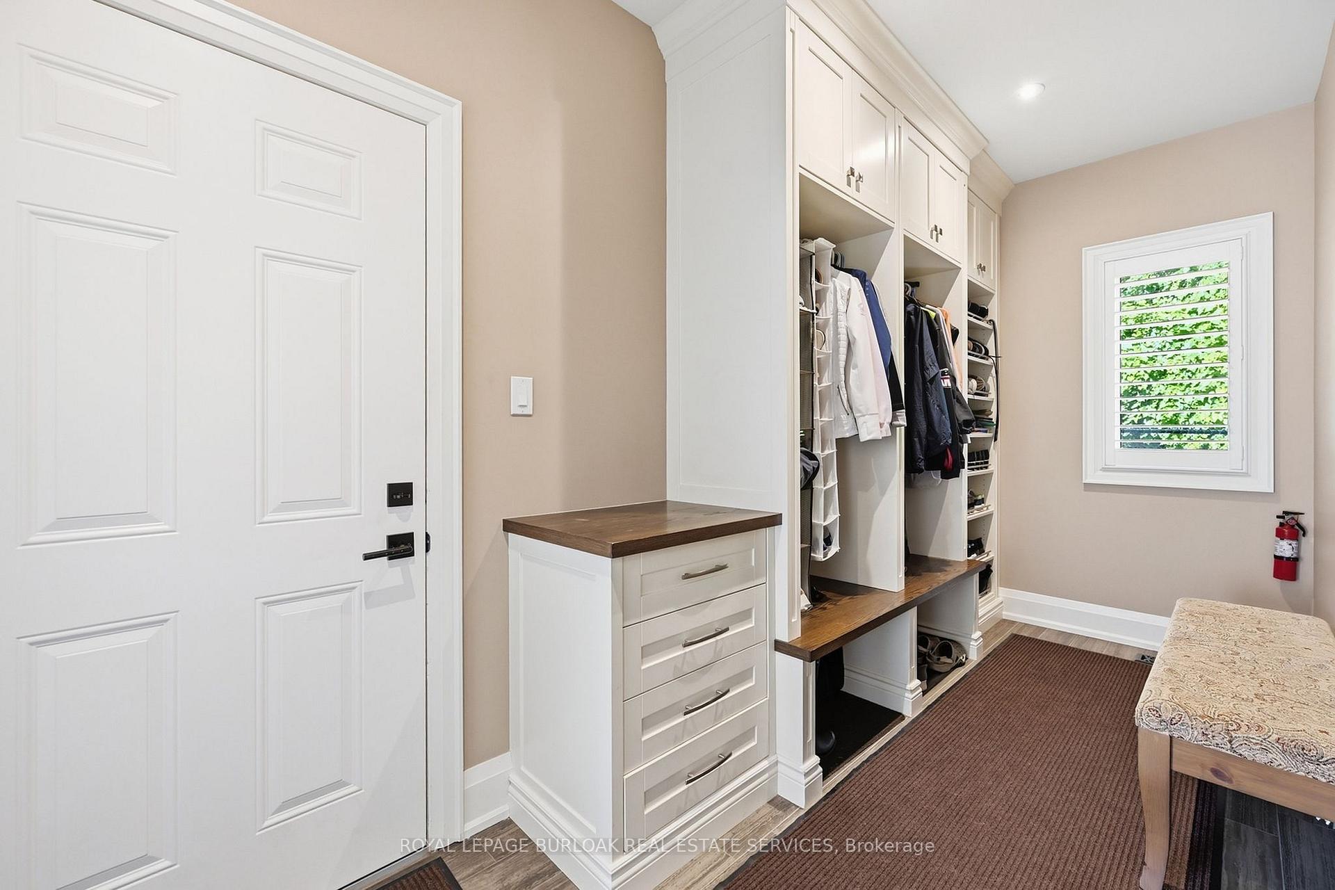 Photo 16 of 534 Ann Avenue, Burlington, LaSalle — HOMEH