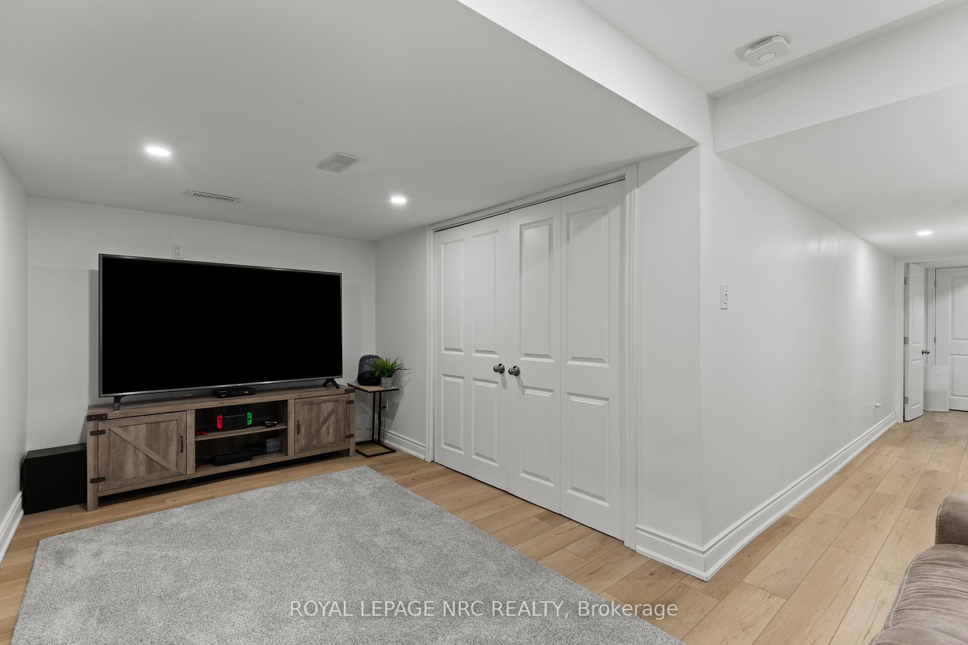 Photo 32 of Unit 15, 377 Glancaster Road, Hamilton, Villages of Glancaster — HOMEH