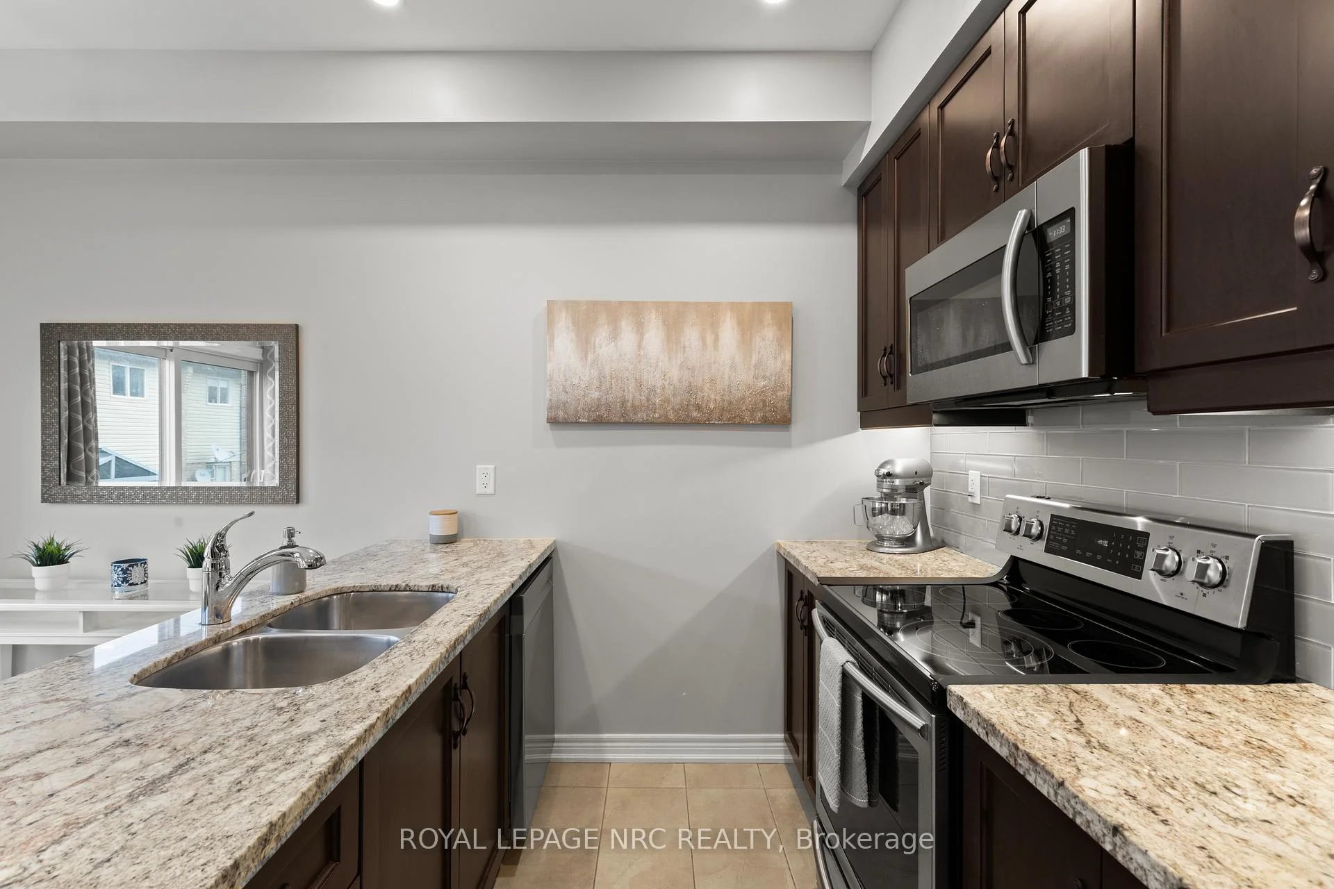 Photo 13 of Unit 15, 377 Glancaster Road, Hamilton, Villages of Glancaster — HOMEH