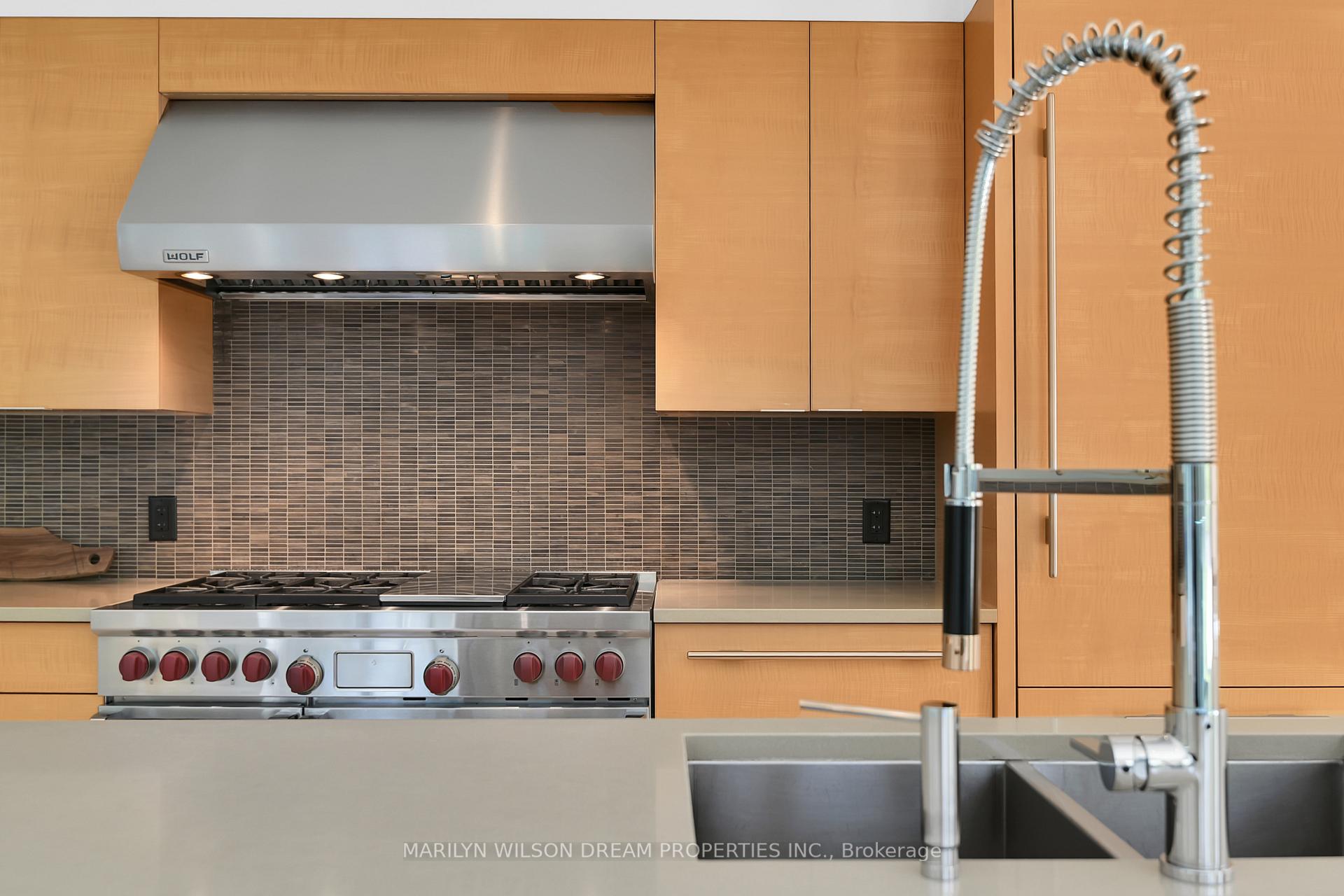 Photo 17 of 10 Burrows Road, Ottawa, Rothwell Heights — HOMEH