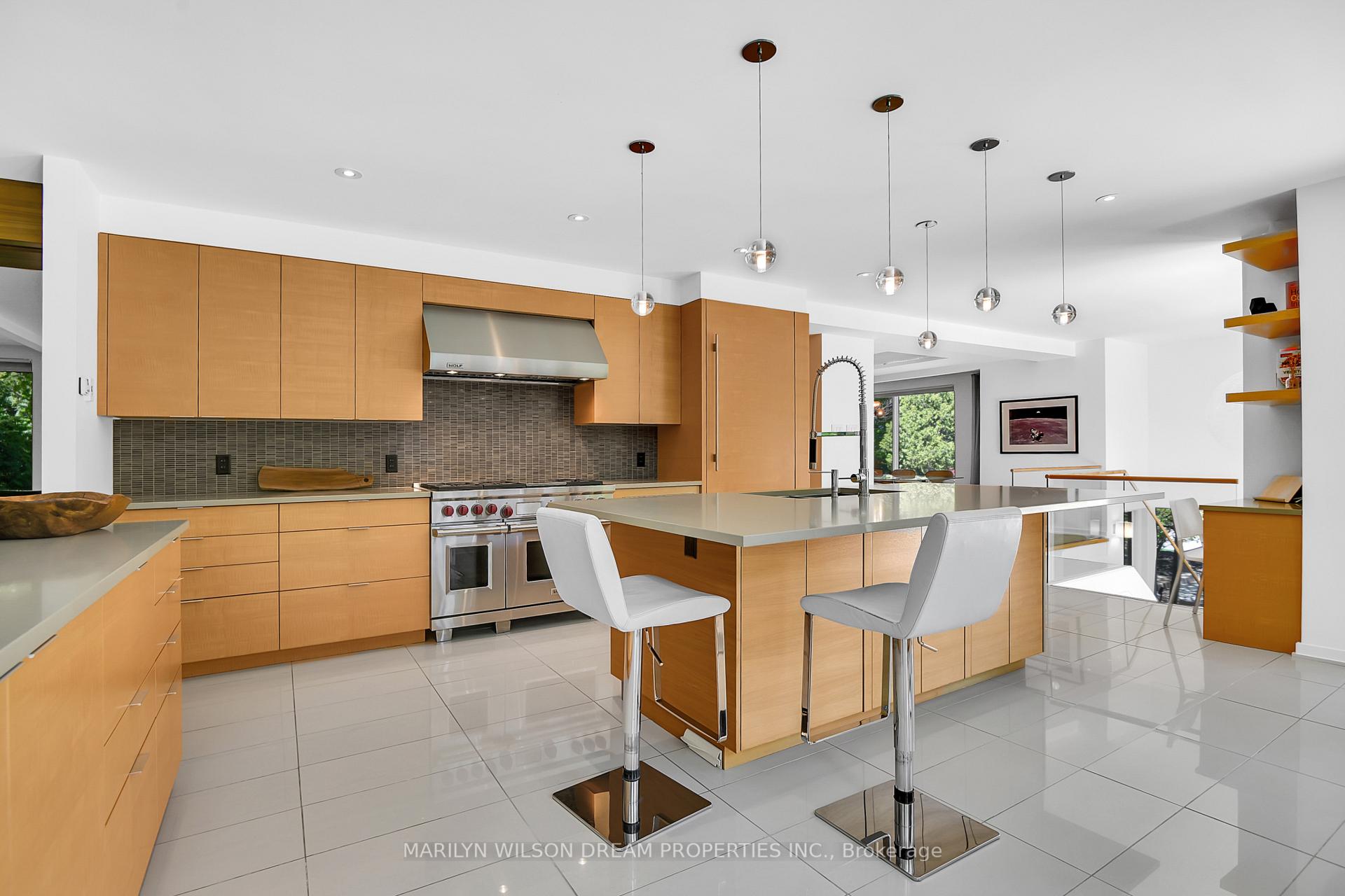 Photo 18 of 10 Burrows Road, Ottawa, Rothwell Heights — HOMEH
