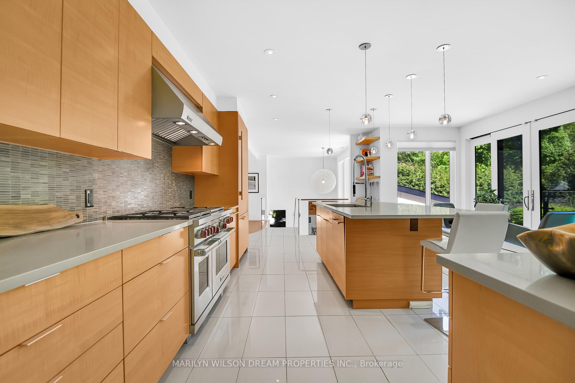 Photo 19 of 10 Burrows Road, Ottawa, Rothwell Heights — HOMEH