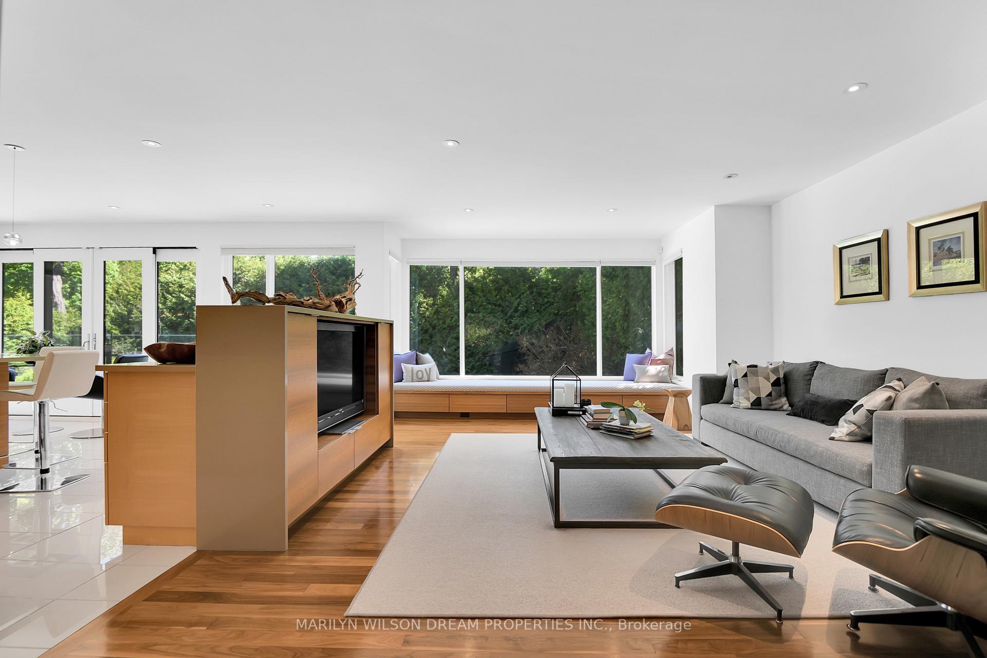 Photo 22 of 10 Burrows Road, Ottawa, Rothwell Heights — HOMEH
