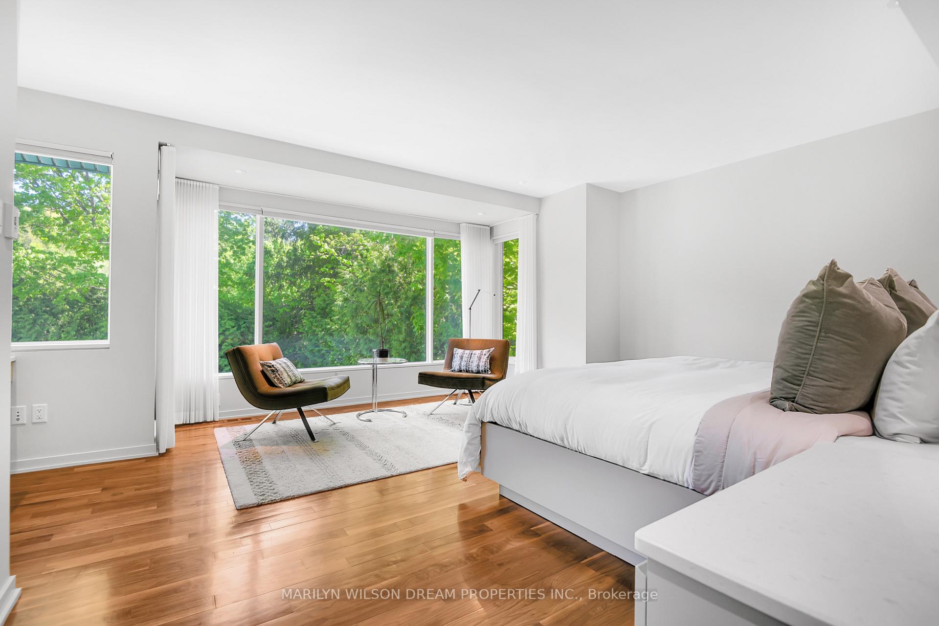 Photo 32 of 10 Burrows Road, Ottawa, Rothwell Heights — HOMEH