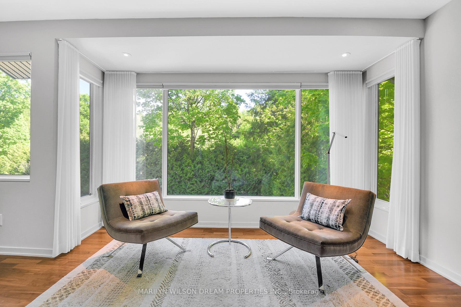 Photo 33 of 10 Burrows Road, Ottawa, Rothwell Heights — HOMEH