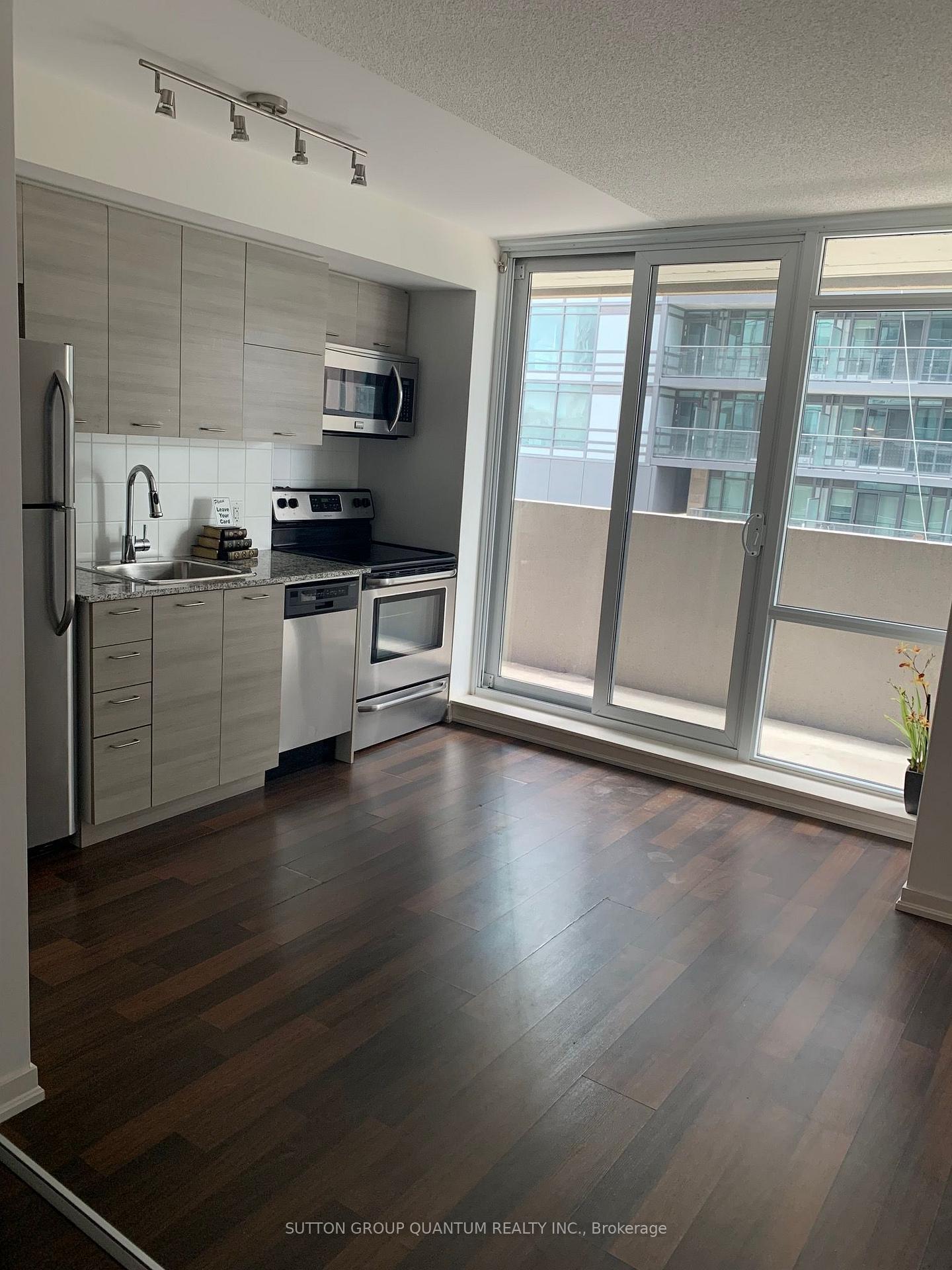 Photo 4 of Unit 406, 20 Joe Shuster Way, Toronto, South Parkdale — HOMEH