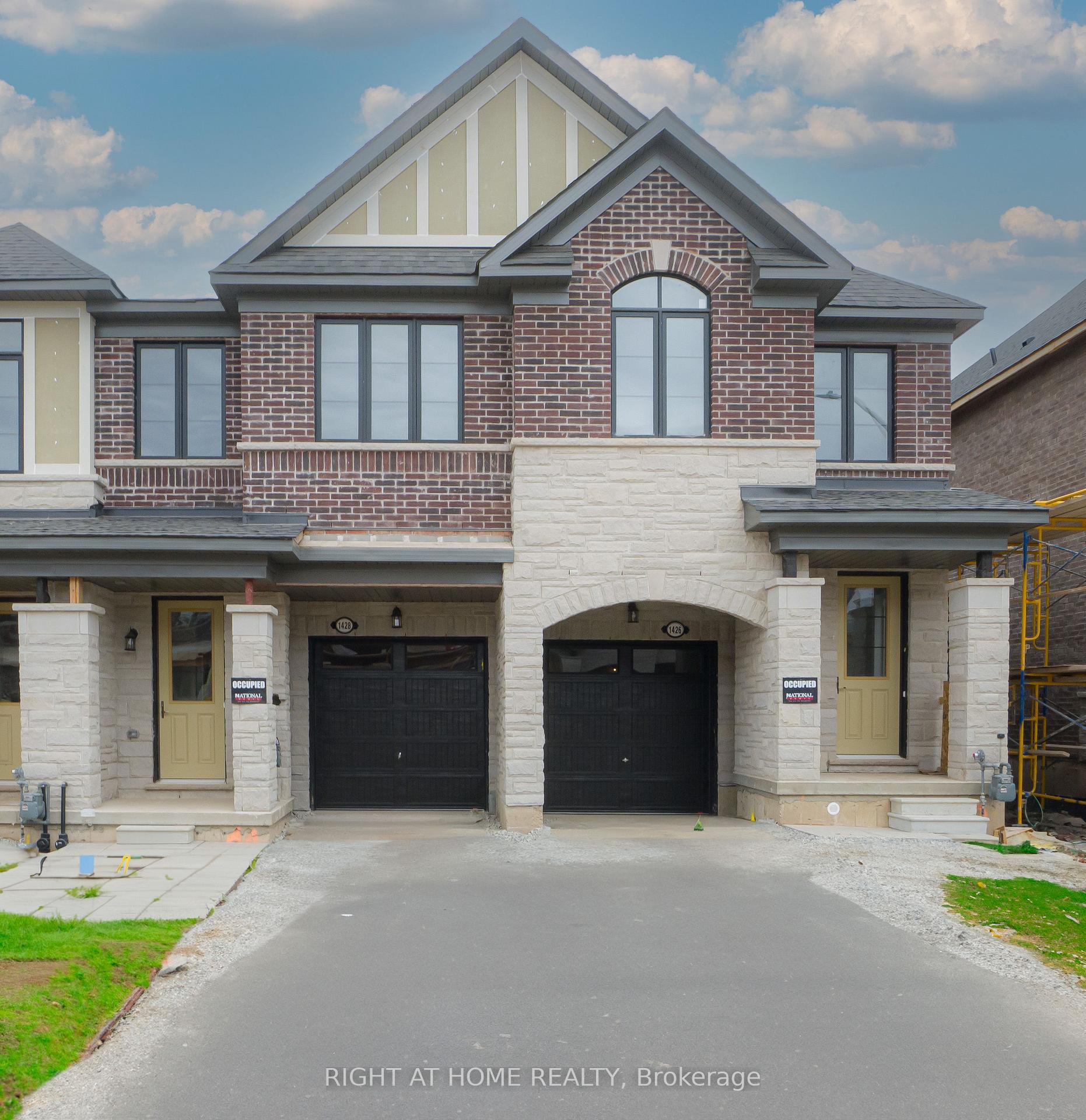 Front of 1428 Almonte Drive