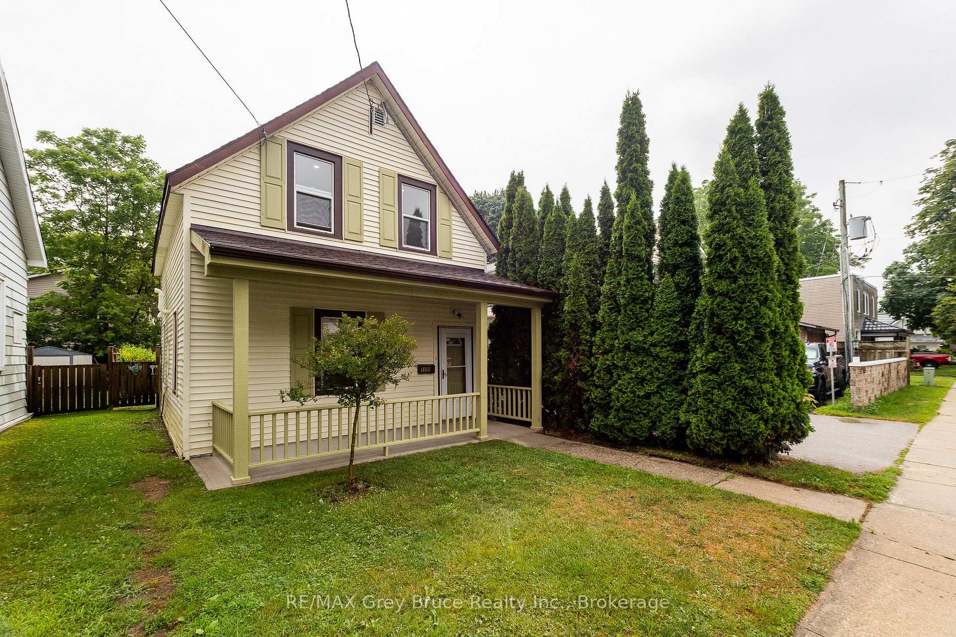 Photo of 1131 3rd Avenue W