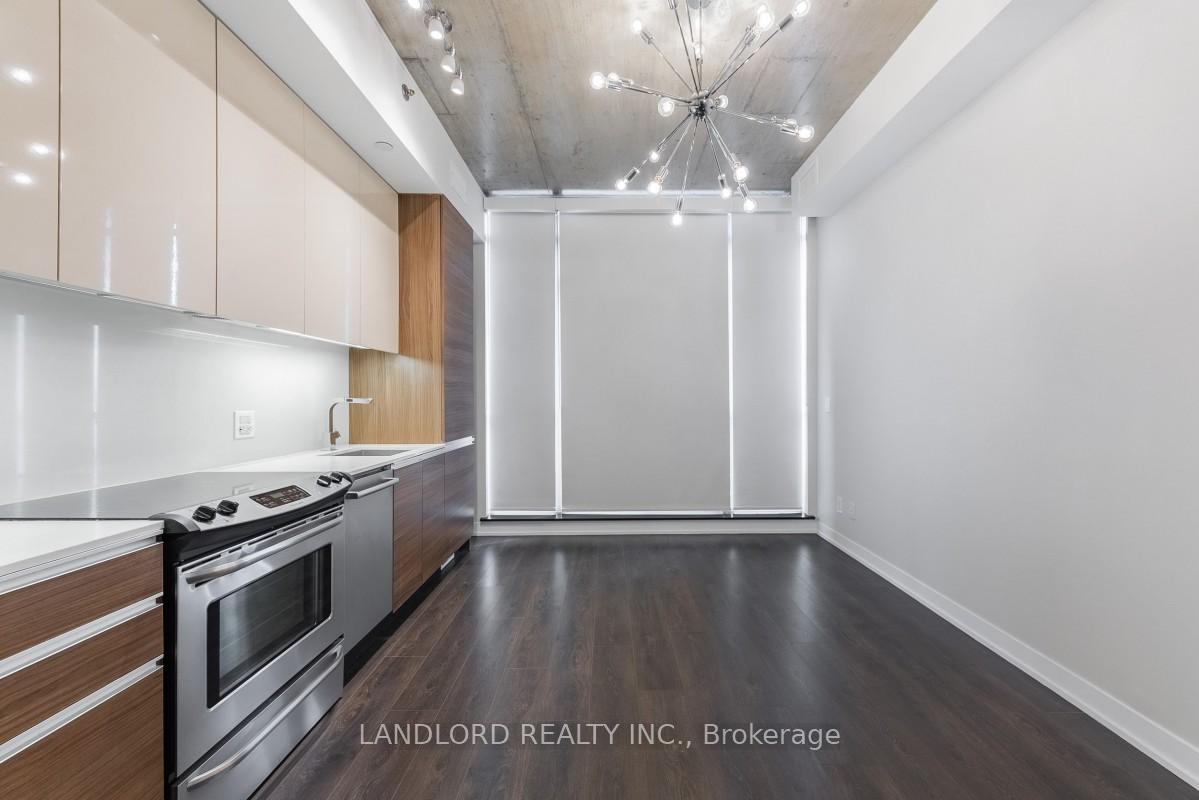 Photo 5 of Unit 607, 8 Gladstone Avenue, Toronto, Little Portugal — HOMEH