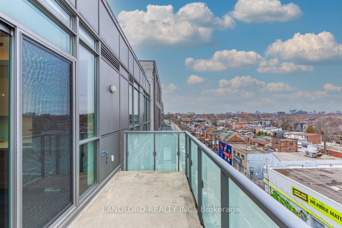 Photo 9 of Unit 607, 8 Gladstone Avenue, Toronto, Little Portugal — HOMEH