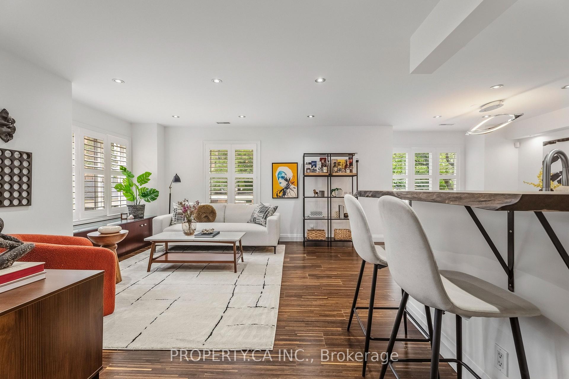 Photo 1 of Unit Th2, 208 Niagara Street, Toronto, Niagara — HOMEH