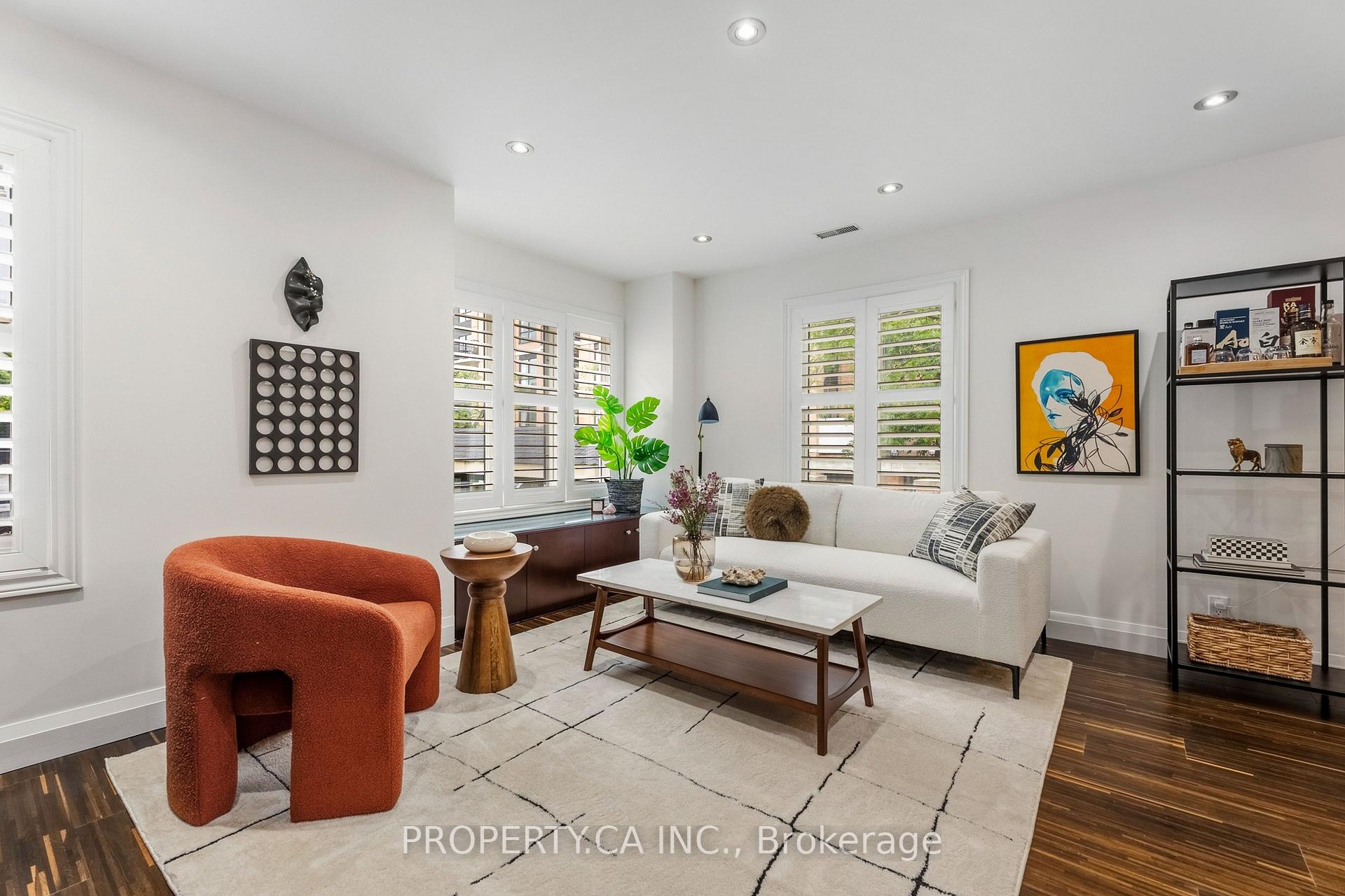 Photo 5 of Unit Th2, 208 Niagara Street, Toronto, Niagara — HOMEH