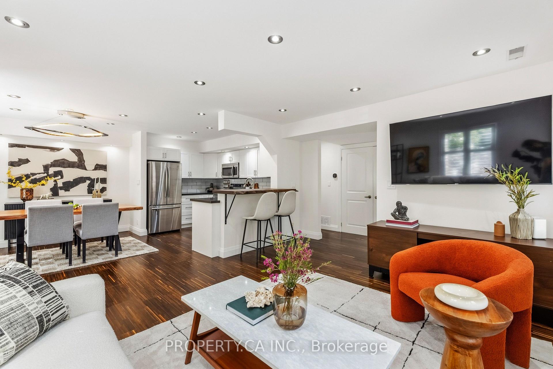 Photo 6 of Unit Th2, 208 Niagara Street, Toronto, Niagara — HOMEH