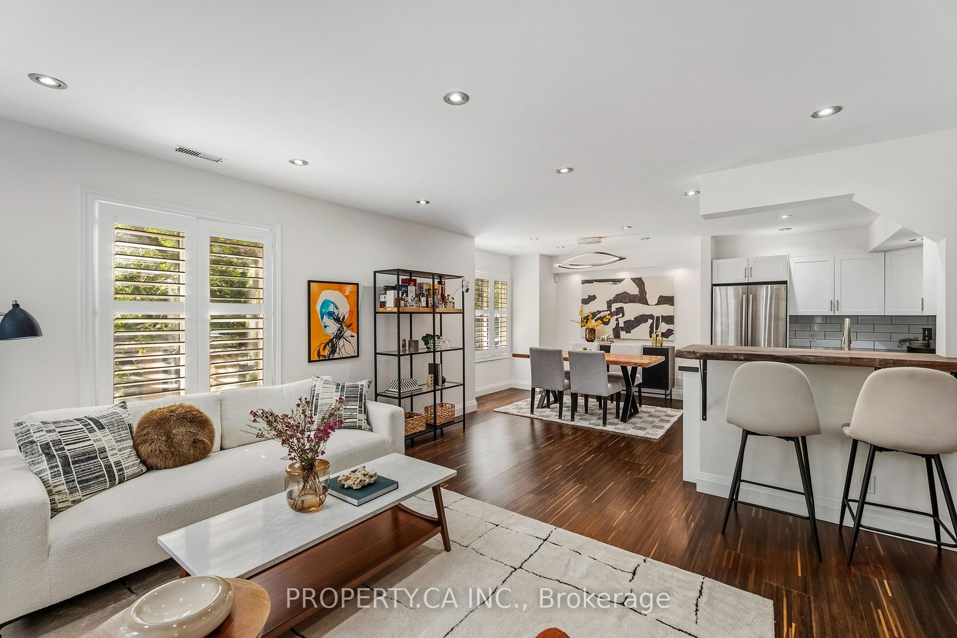 Photo 8 of Unit Th2, 208 Niagara Street, Toronto, Niagara — HOMEH