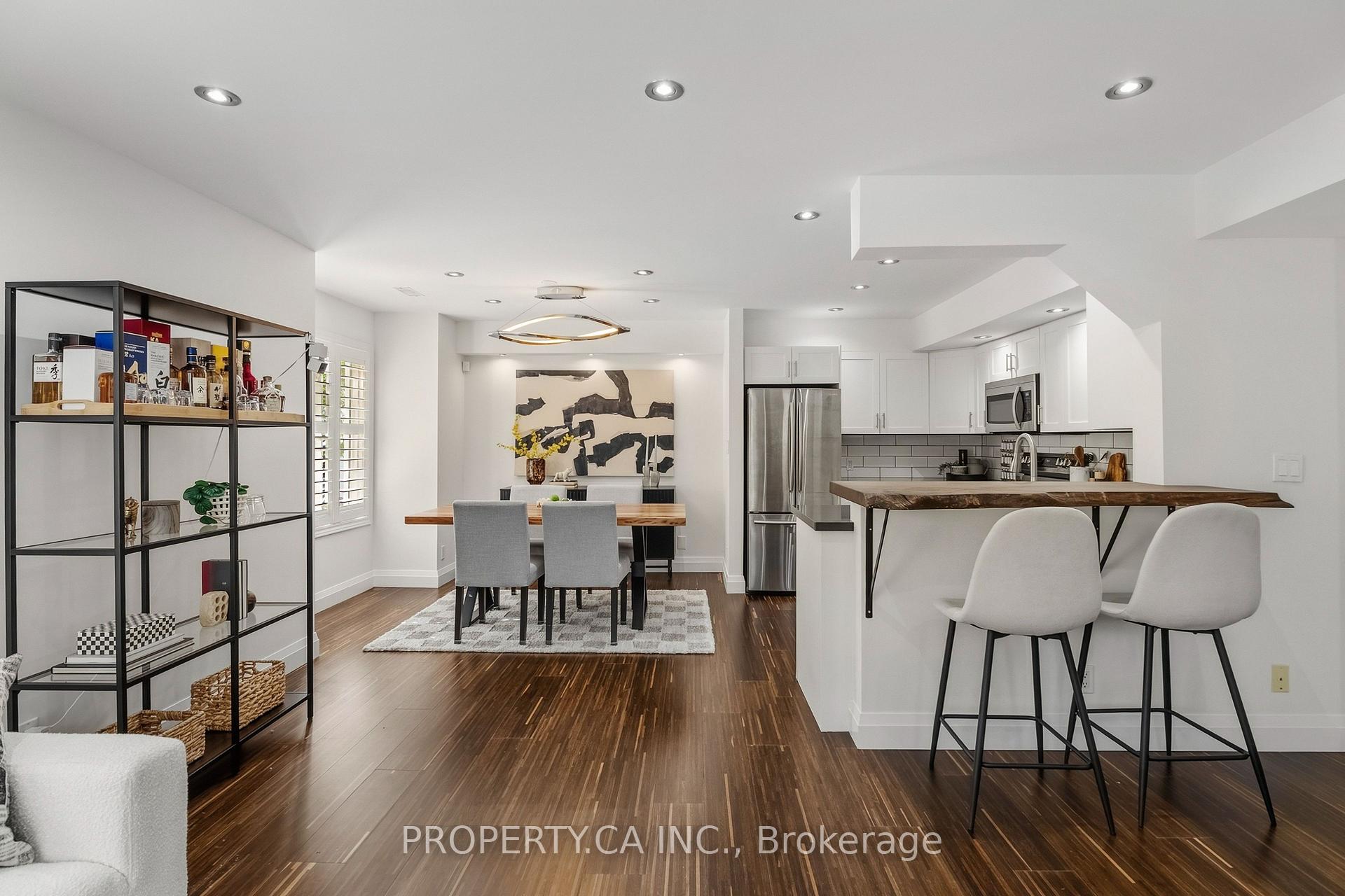 Photo 9 of Unit Th2, 208 Niagara Street, Toronto, Niagara — HOMEH