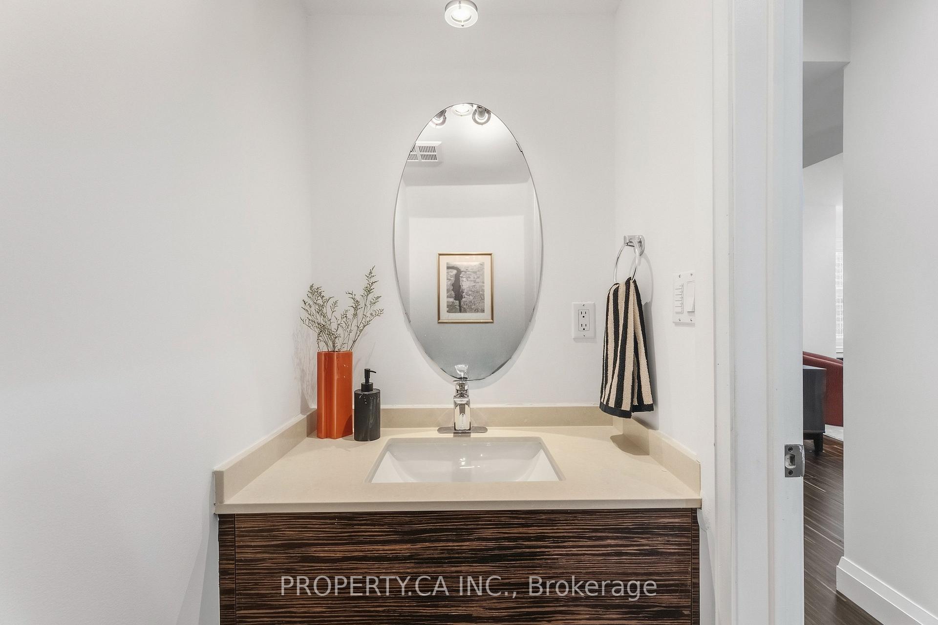 Photo 22 of Unit Th2, 208 Niagara Street, Toronto, Niagara — HOMEH