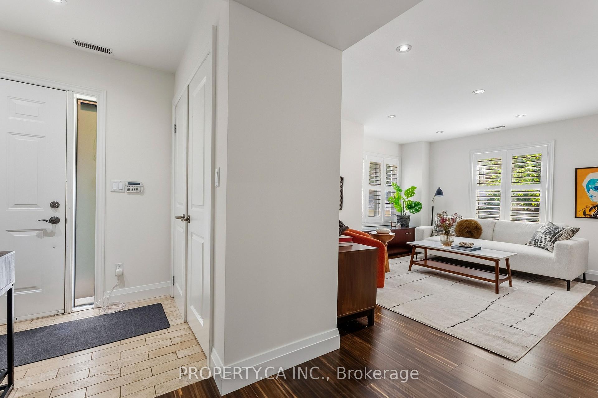 Photo 23 of Unit Th2, 208 Niagara Street, Toronto, Niagara — HOMEH
