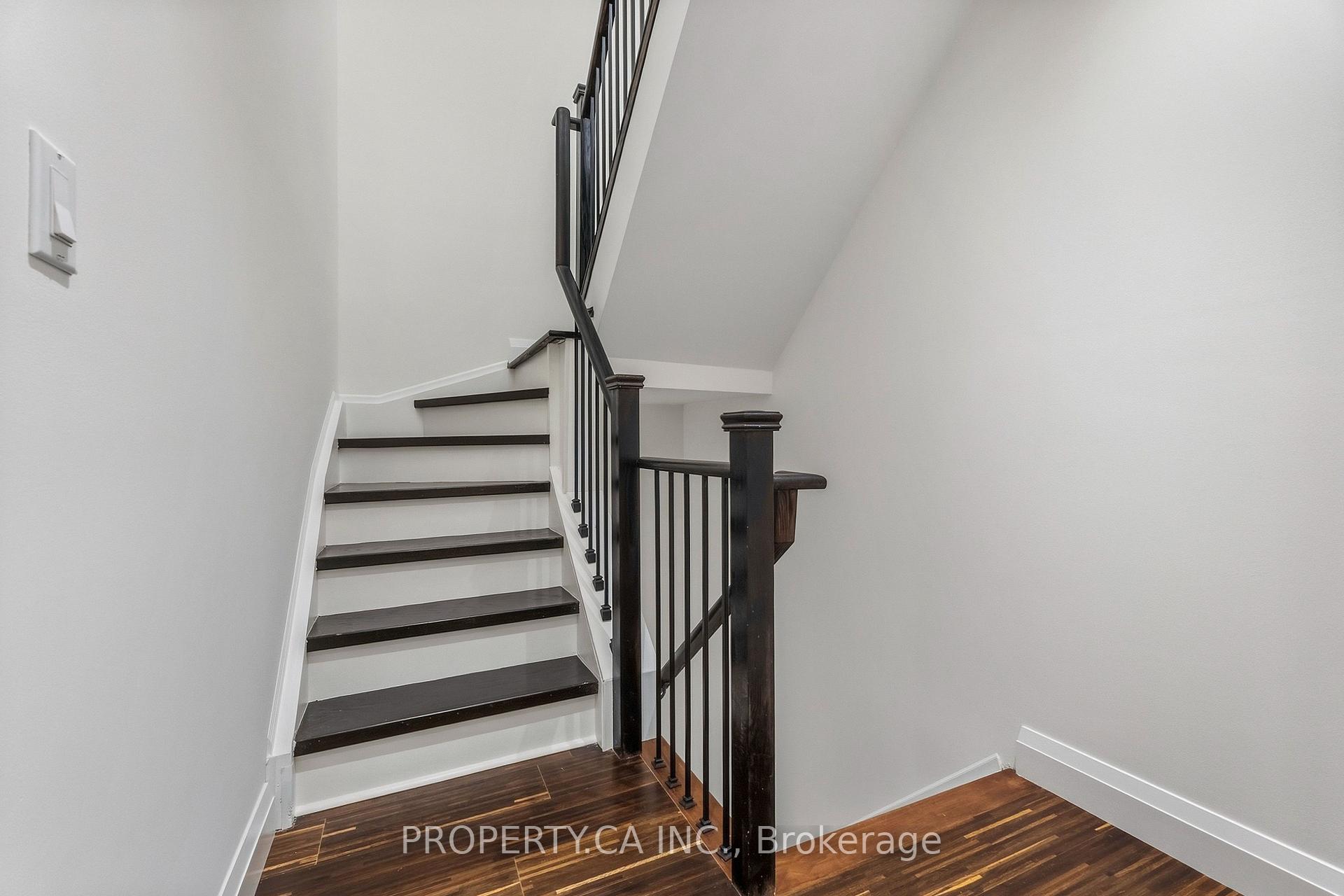 Photo 24 of Unit Th2, 208 Niagara Street, Toronto, Niagara — HOMEH