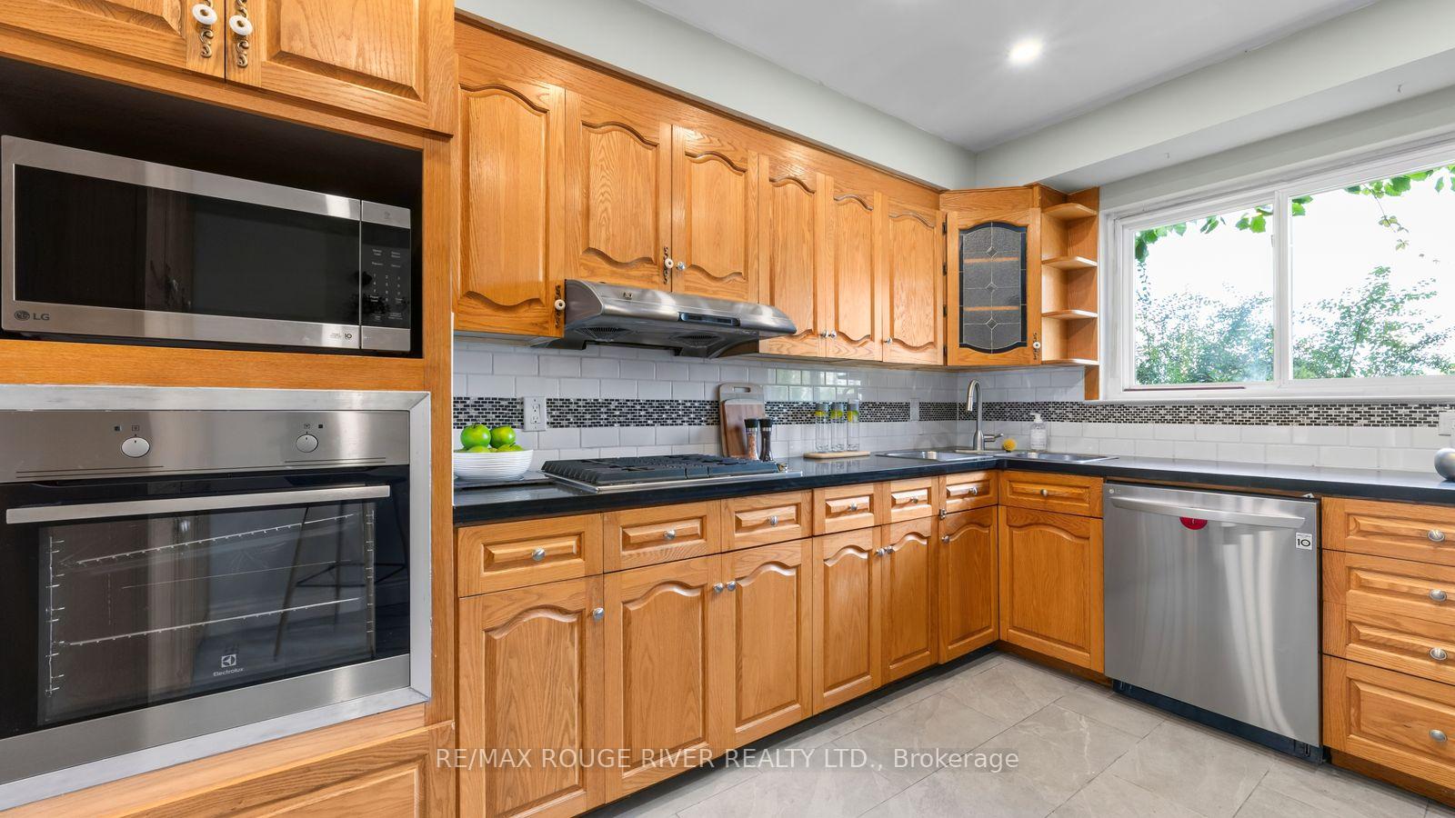 Photo 7 of Unit 99, 925 Bayly Street, Pickering, West Shore — HOMEH
