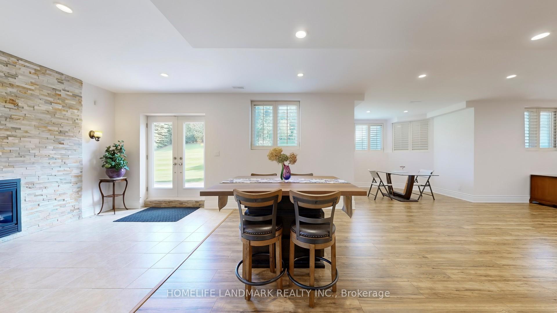 Photo 36 of 90 Offord Crescent, Aurora, Bayview Southeast — HOMEH