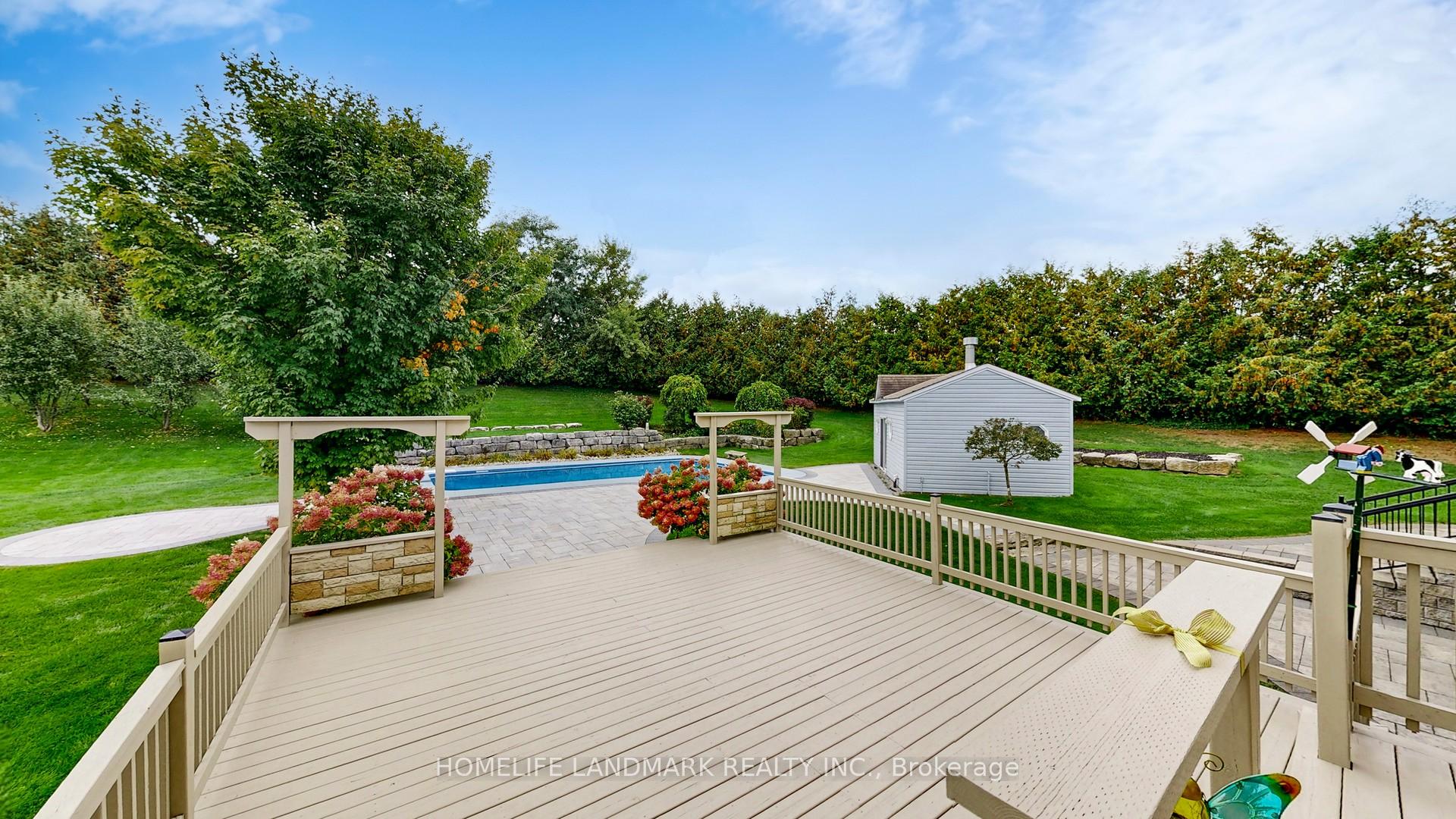 Photo 43 of 90 Offord Crescent, Aurora, Bayview Southeast — HOMEH