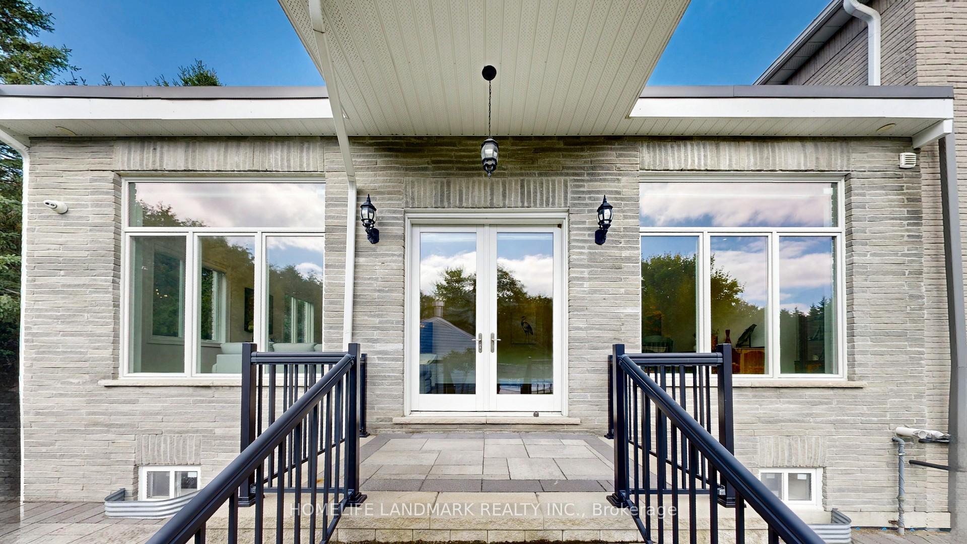 Photo 46 of 90 Offord Crescent, Aurora, Bayview Southeast — HOMEH